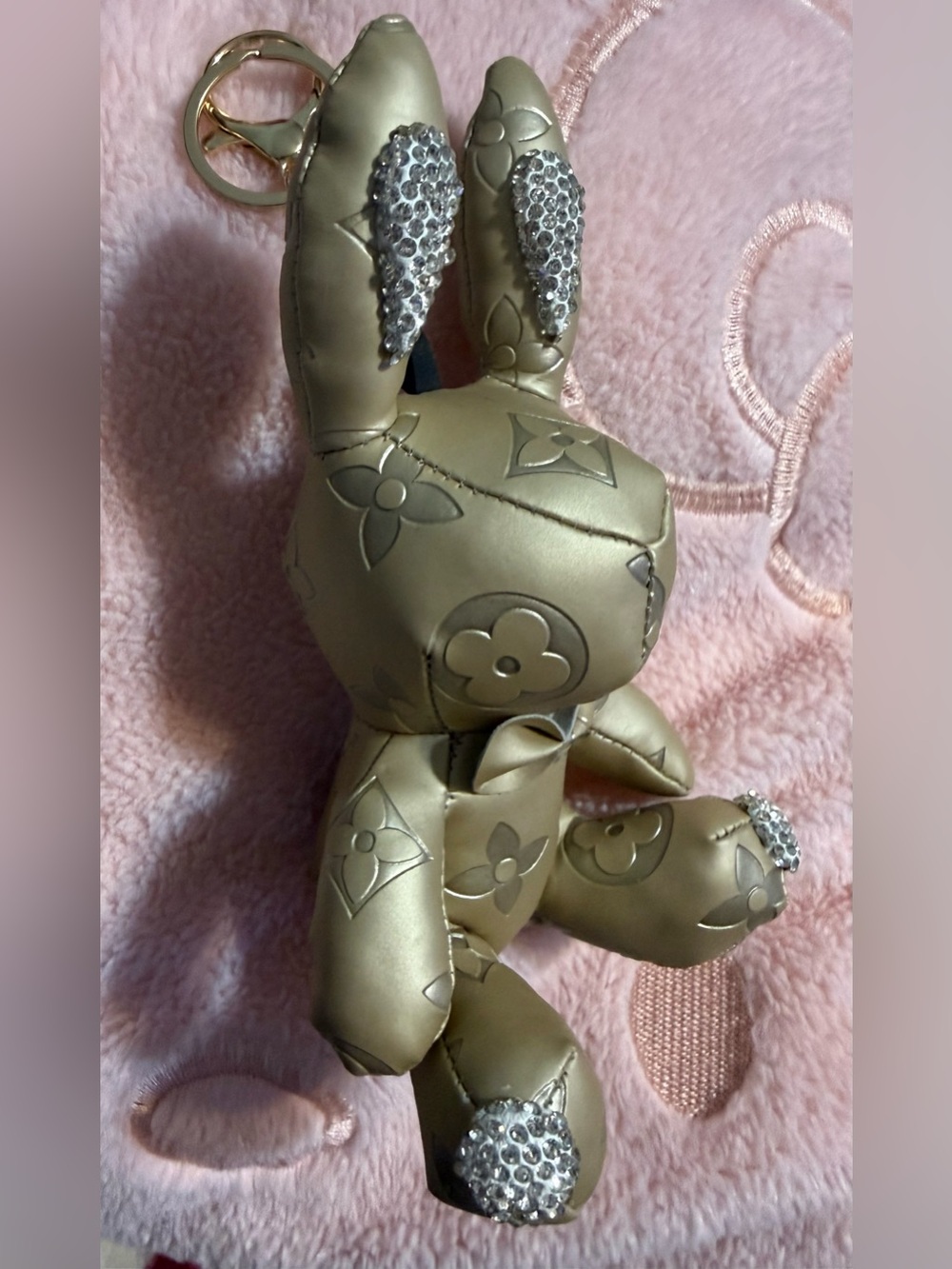 🆕 Nwot Louis Vuitton print Bunny bag charm - Picture 2 of 3